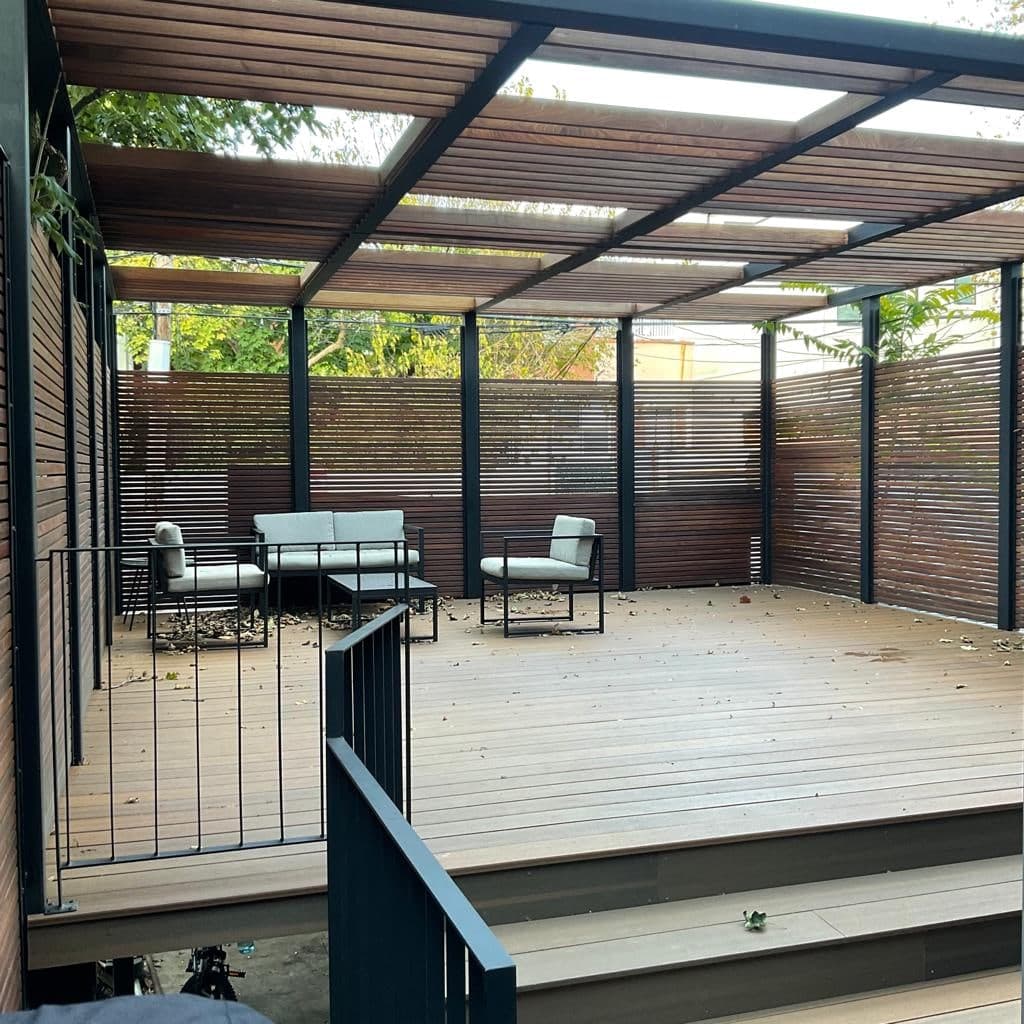 Modern Slatted Pergola & Large Outdoor Decking